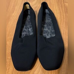 Vionic Powell Demi Wedge Slip On Black Loafers Women’s Size 8